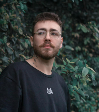 <strong>Lukas M.</strong>